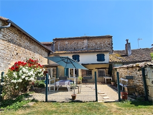 maison-villa à la vente -   86700  VALENCE EN POITOU, surface 184 m2 vente maison-villa - APR715220